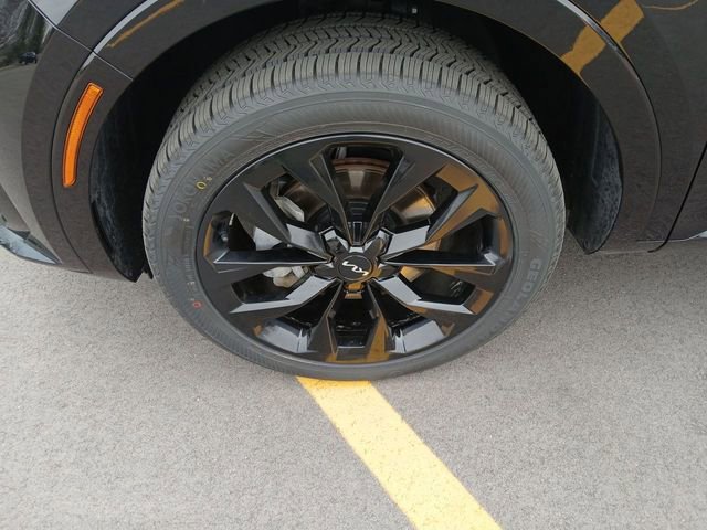 Certified 2023 Kia Sorento SX image 10