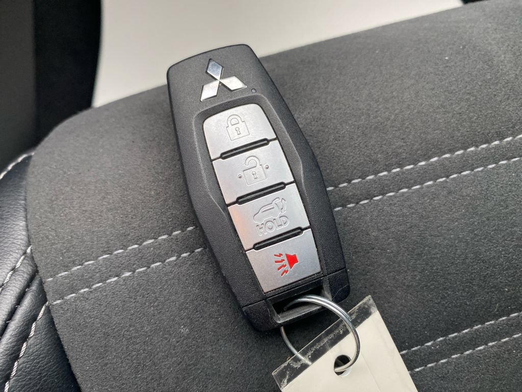 Used 2024 Mitsubishi Outlander SE AWD/4WD image 22