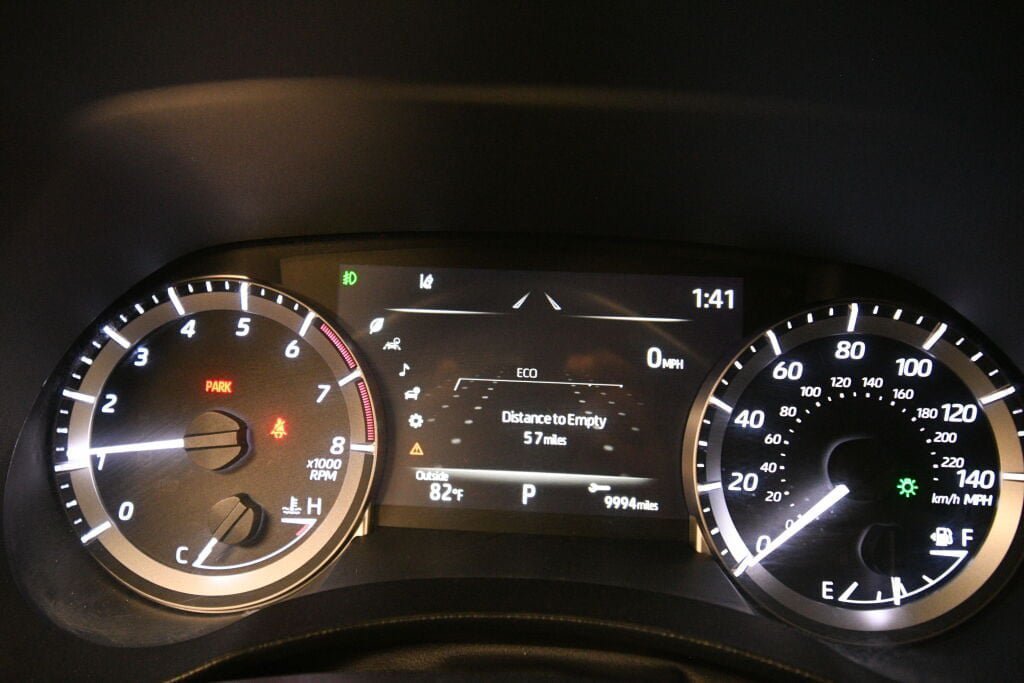 Used 2023 Toyota Highlander LE FWD image 13