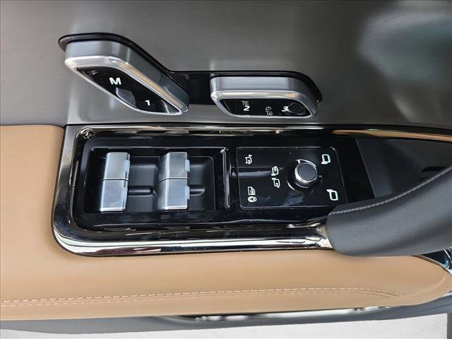 New 2026 Land Rover Range Rover Sport SE AWD/4WD image 28