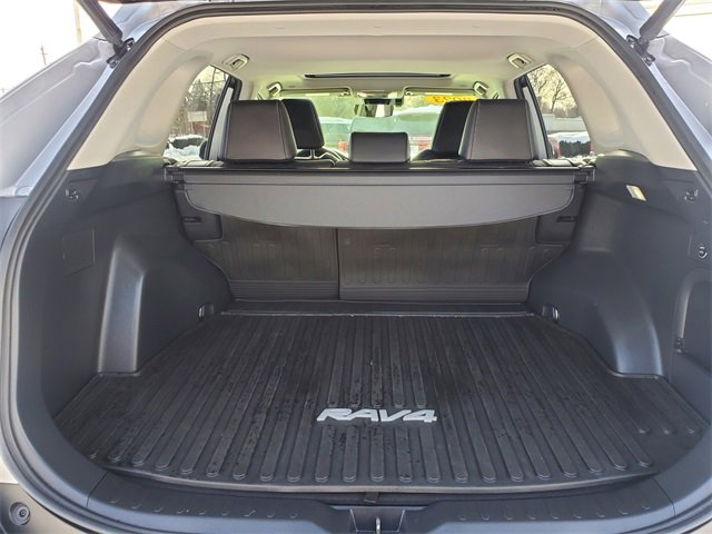 Used 2023 Toyota RAV4 XLE Premium image 6