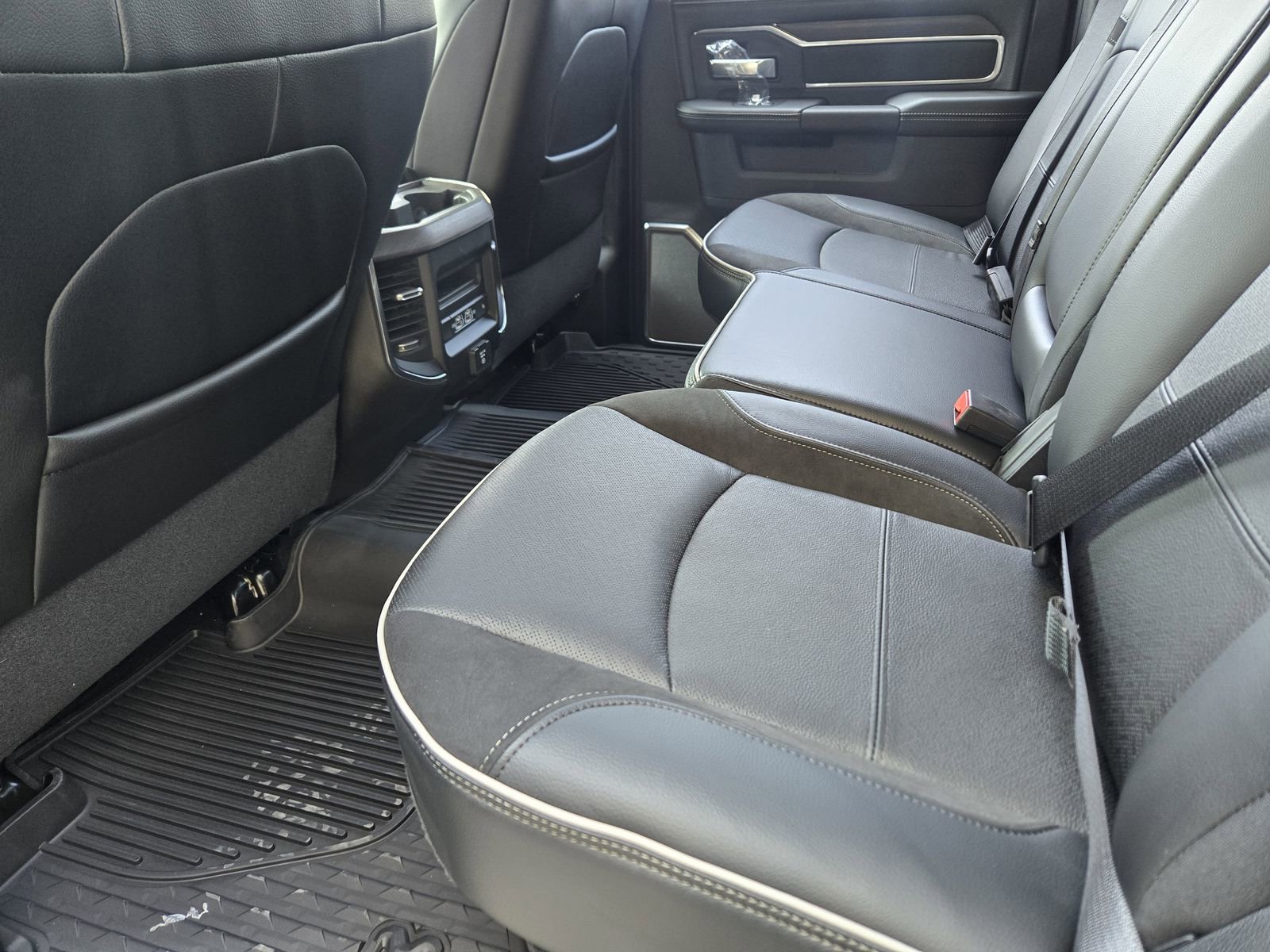 New 2026 RAM 3500 Laramie image 26