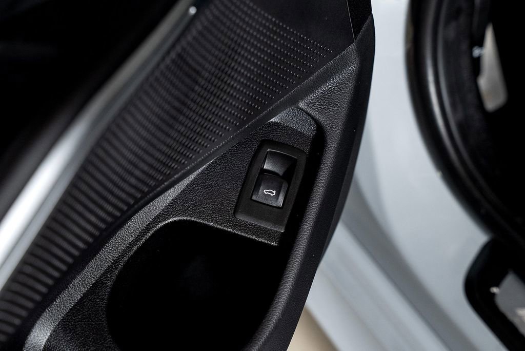 Used 2024 BMW M340i xDrive w/ Driving Assistance Package image 60