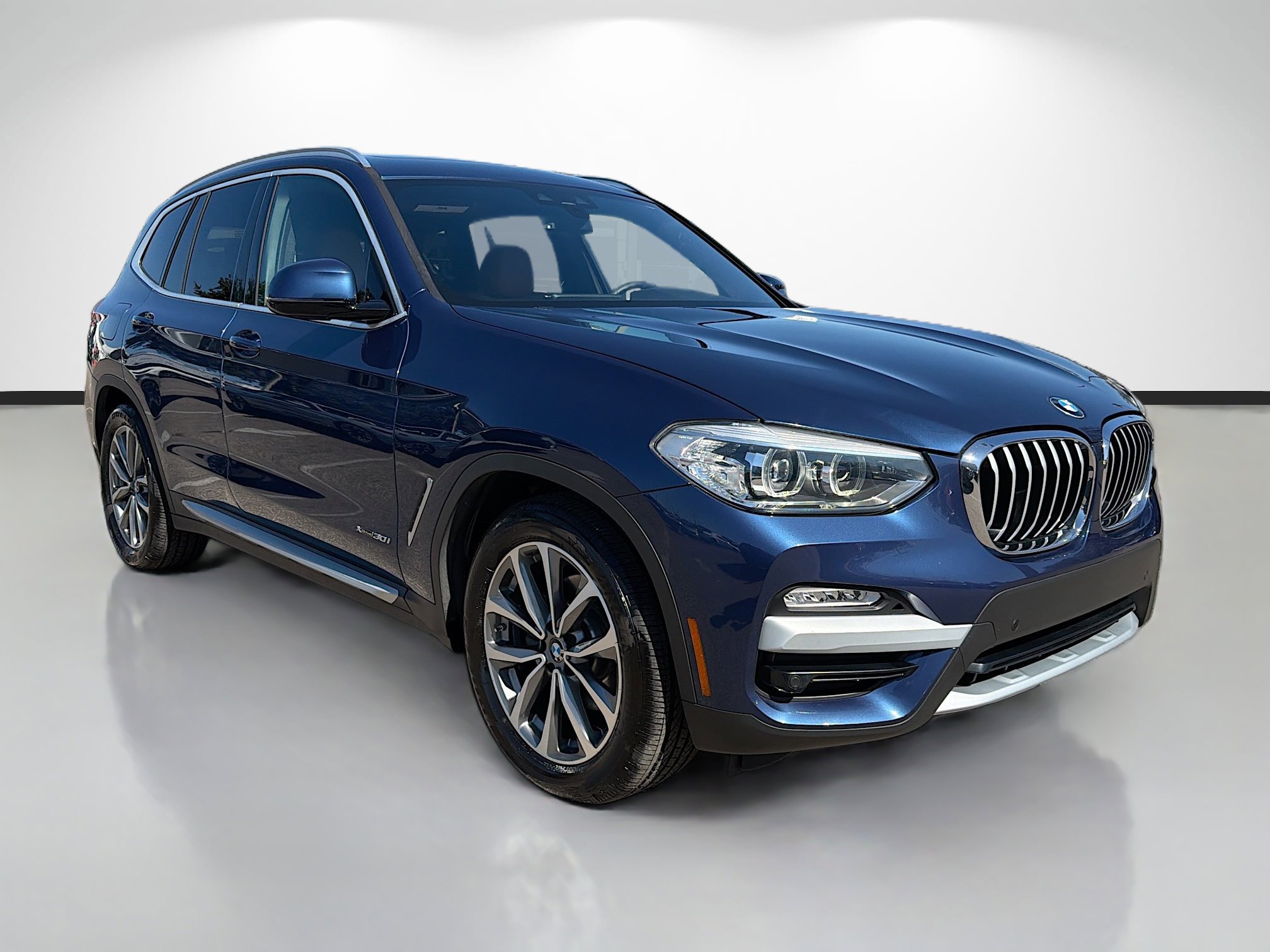 Used 2018 BMW X3 xDrive30i image 1
