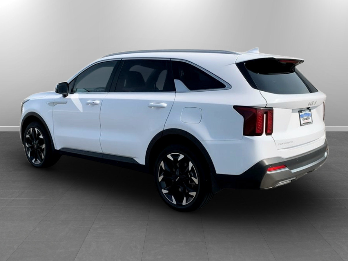 Used 2025 Kia Sorento EX AWD/4WD image 5