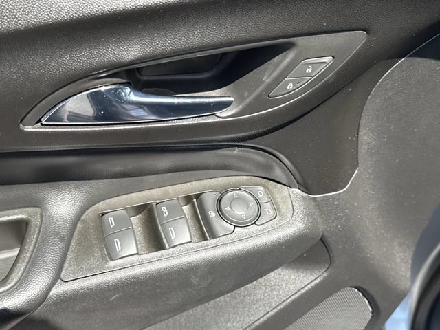 Used 2023 Chevrolet Equinox LT FWD image 30