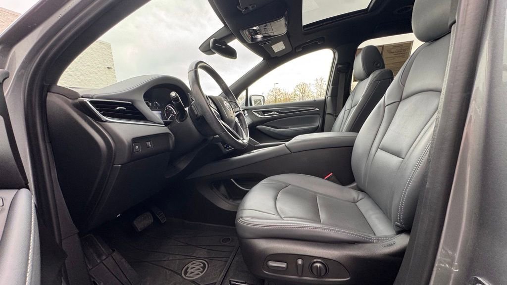 Used 2023 Buick Enclave Essence w/ Experience Buick Package image 24