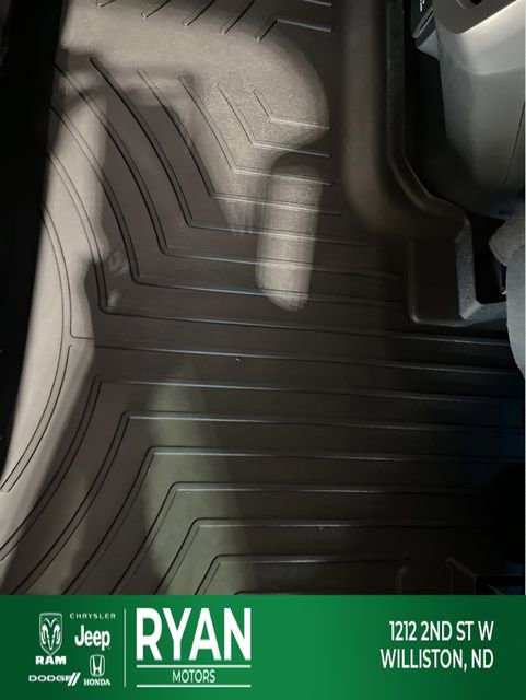 Used 2024 Ford F250 Lariat w/ Sport Appearance Package image 26