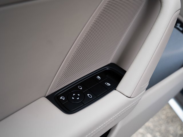 New 2026 Porsche 911 Carrera image 16