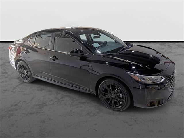 Used 2025 Nissan Sentra SR w/ Midnight Edition FWD image 5