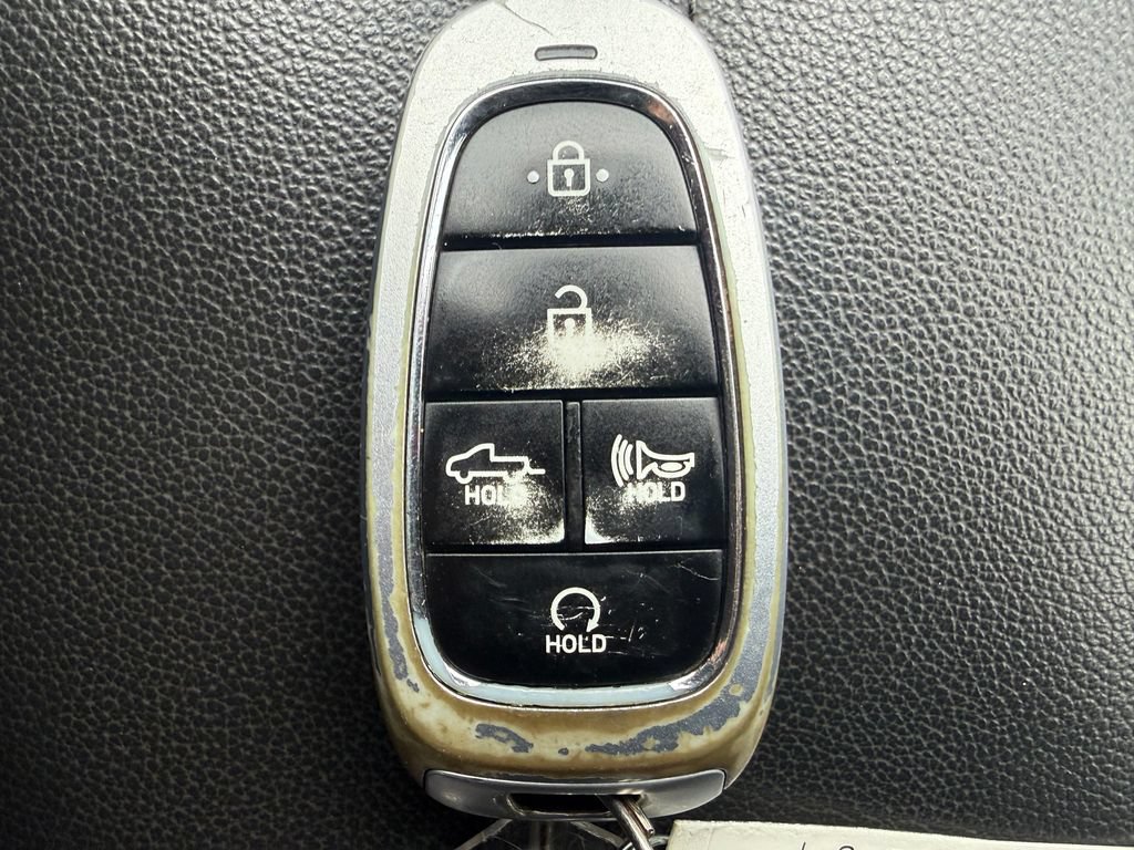 Used 2022 Hyundai Santa Cruz Limited AWD/4WD image 34