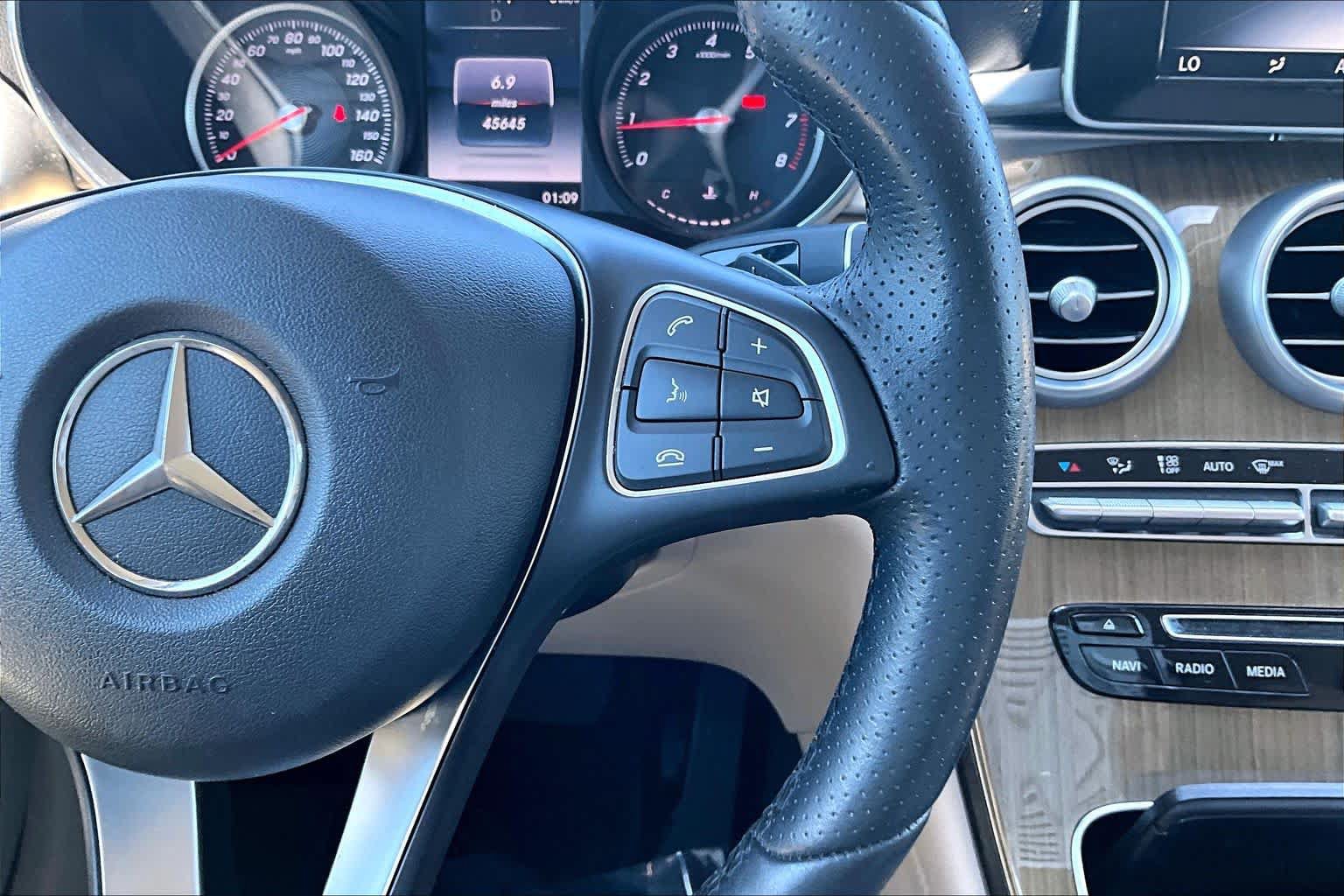 Used 2018 Mercedes-Benz GLC 300 image 24