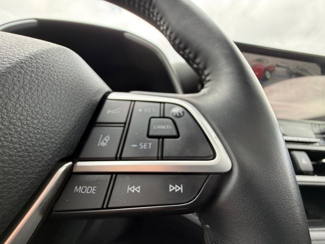 Certified 2024 Toyota Highlander XSE image 20