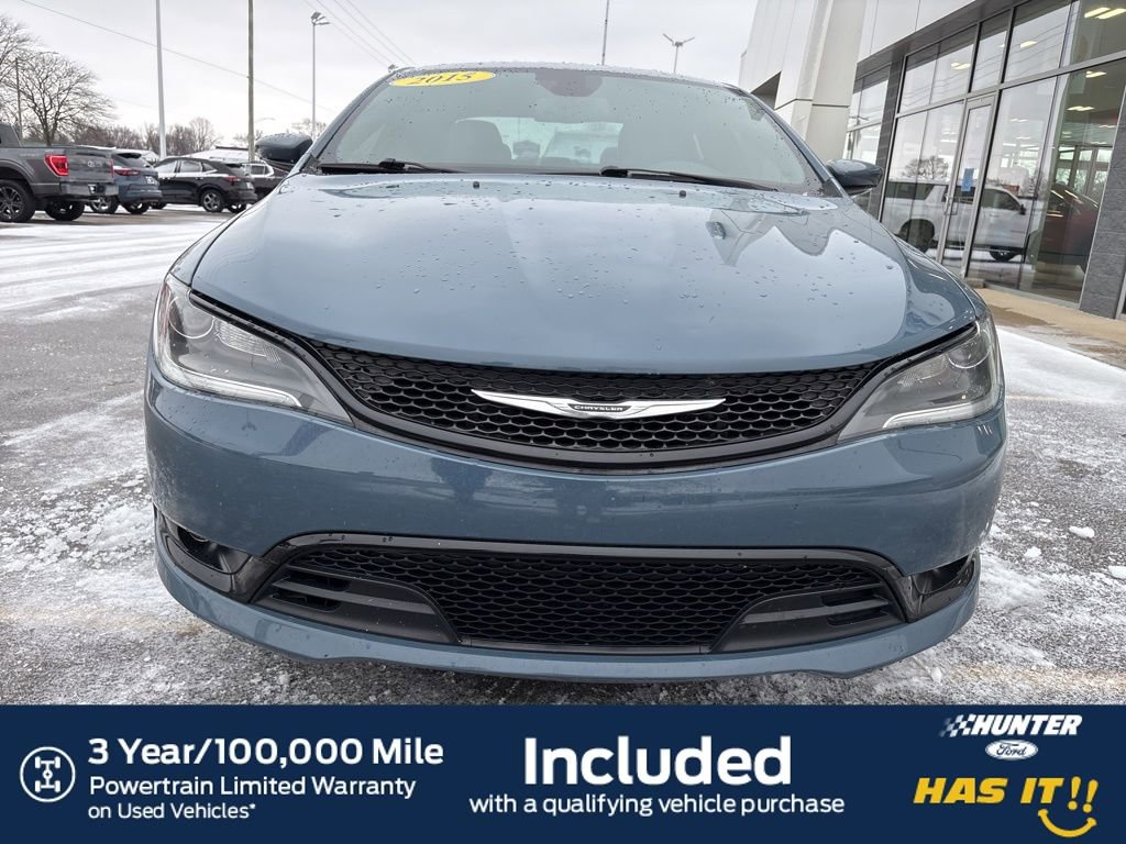 Used 2015 Chrysler 200 S w/ Comfort Group image 2