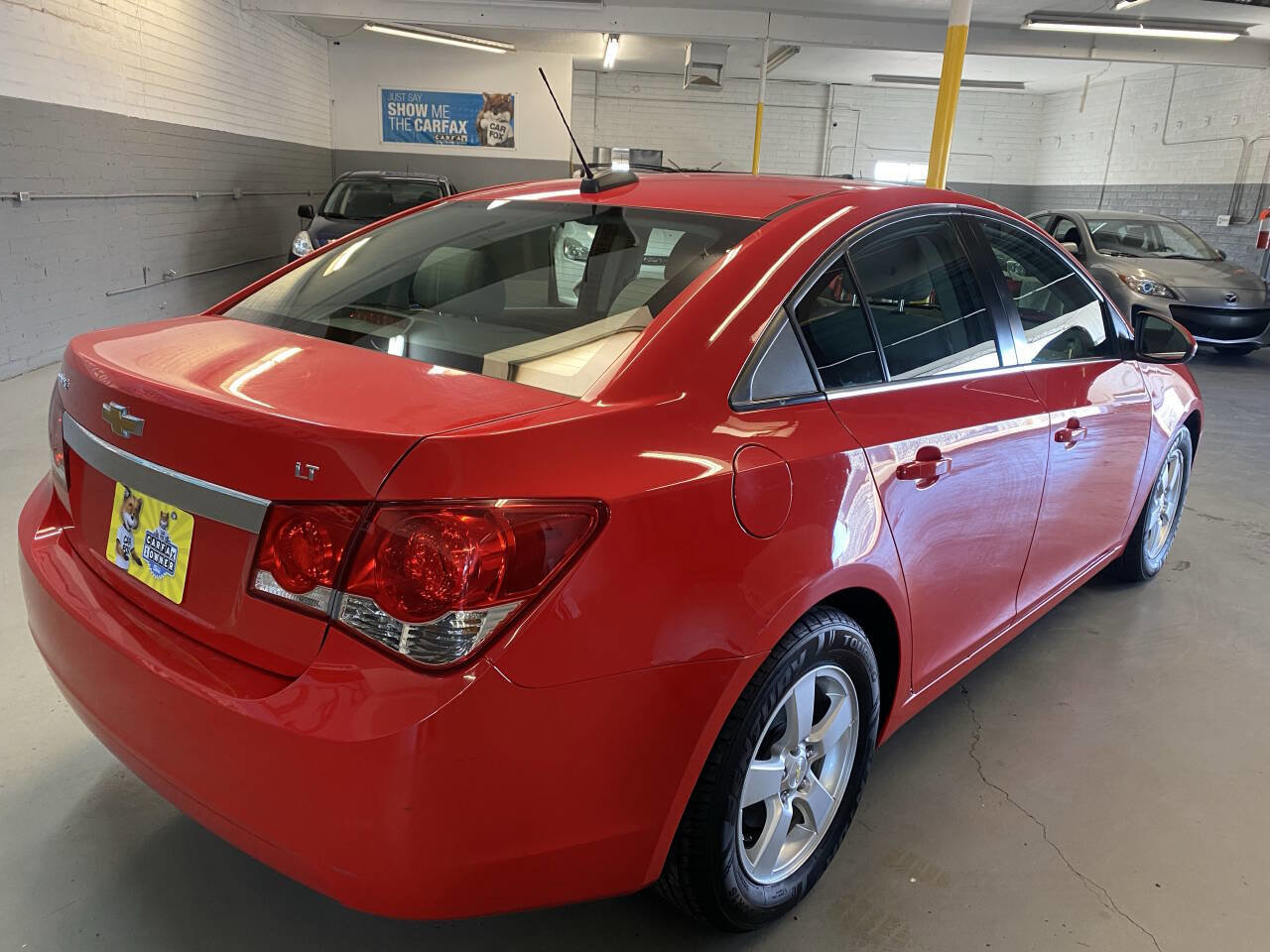 Used 2016 Chevrolet Cruze LT w/ Technology Package image 6