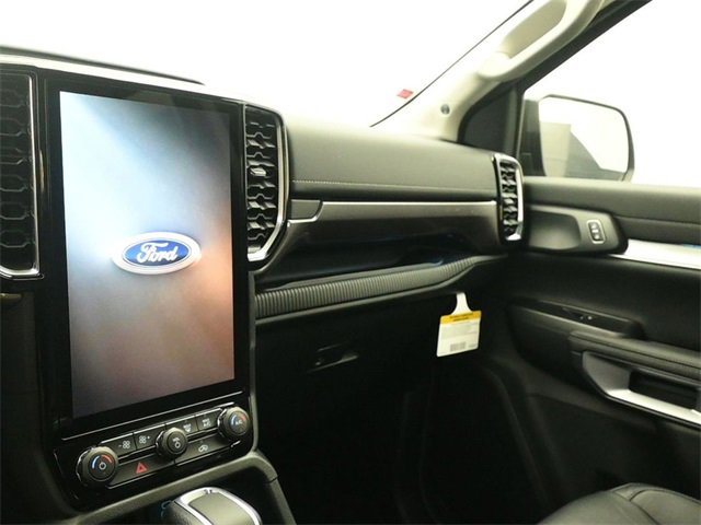 New 2025 Ford Ranger Lariat w/ FX4 Off-Road Package image 13