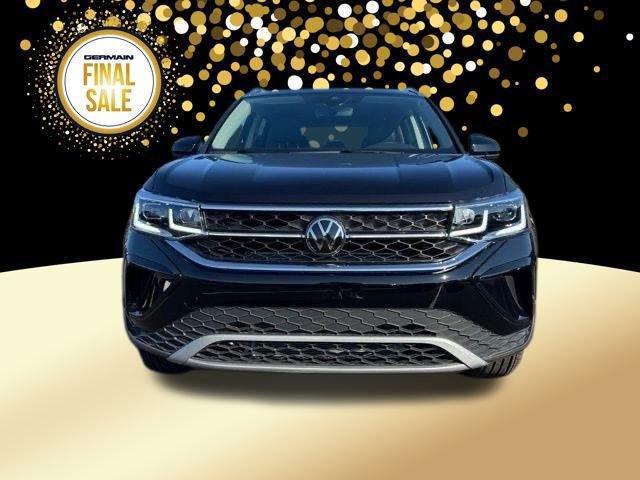 New 2024 Volkswagen Taos SE image 3