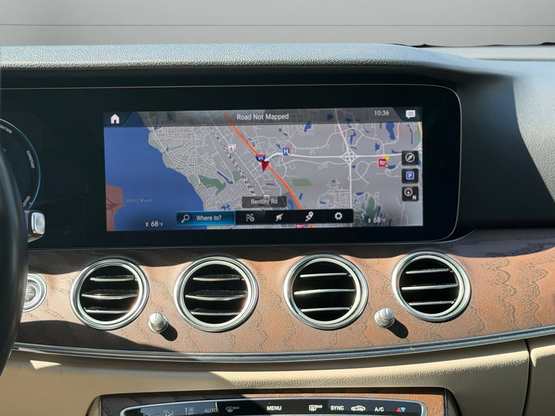 Used 2021 Mercedes-Benz E 350 Sedan image 26