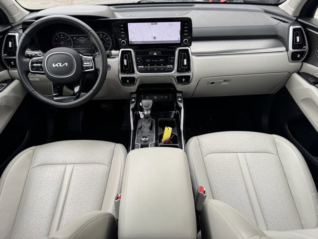 Certified 2022 Kia Sorento SX image 16