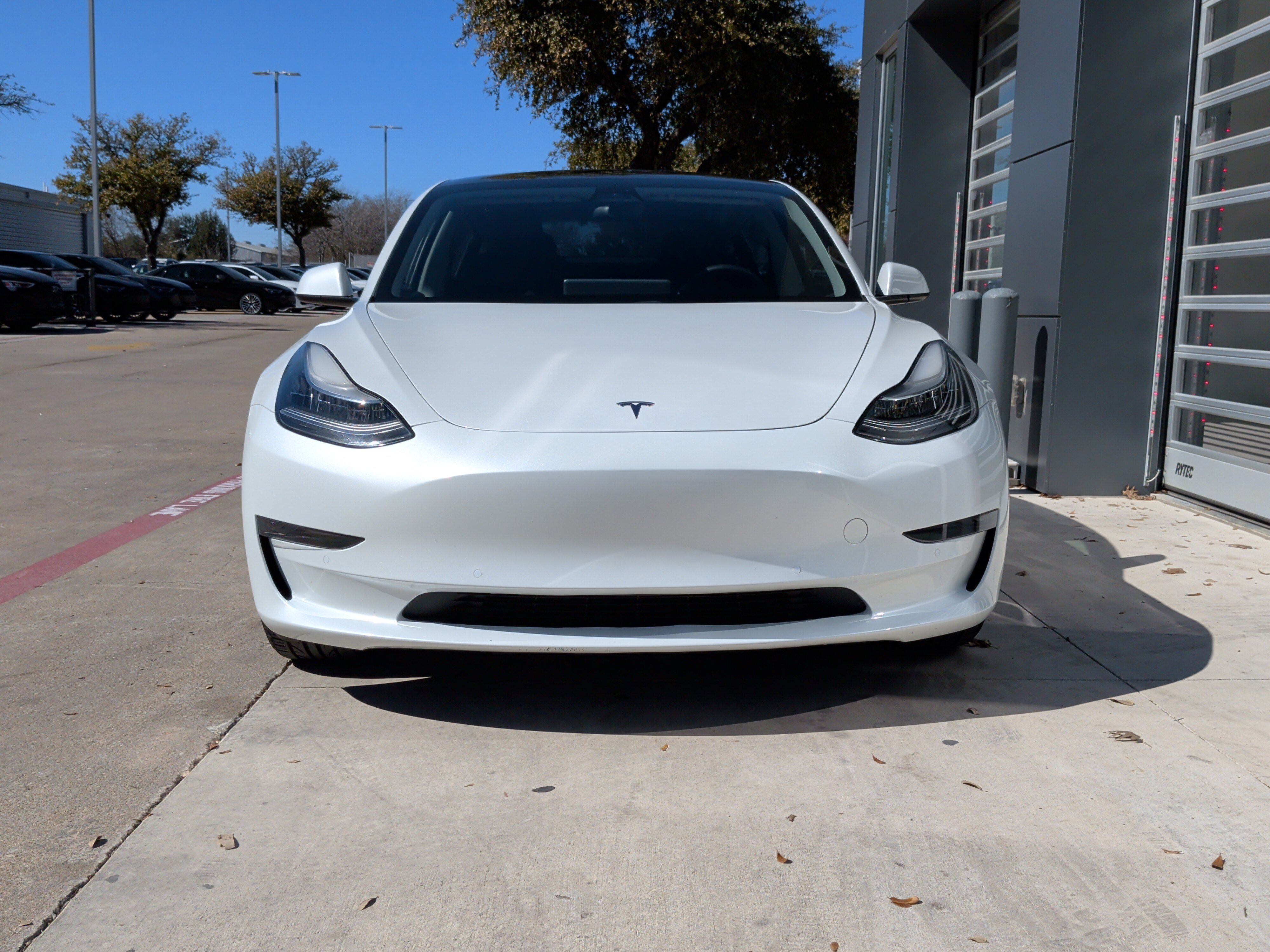 Used 2020 Tesla Model 3 Standard Range image 3