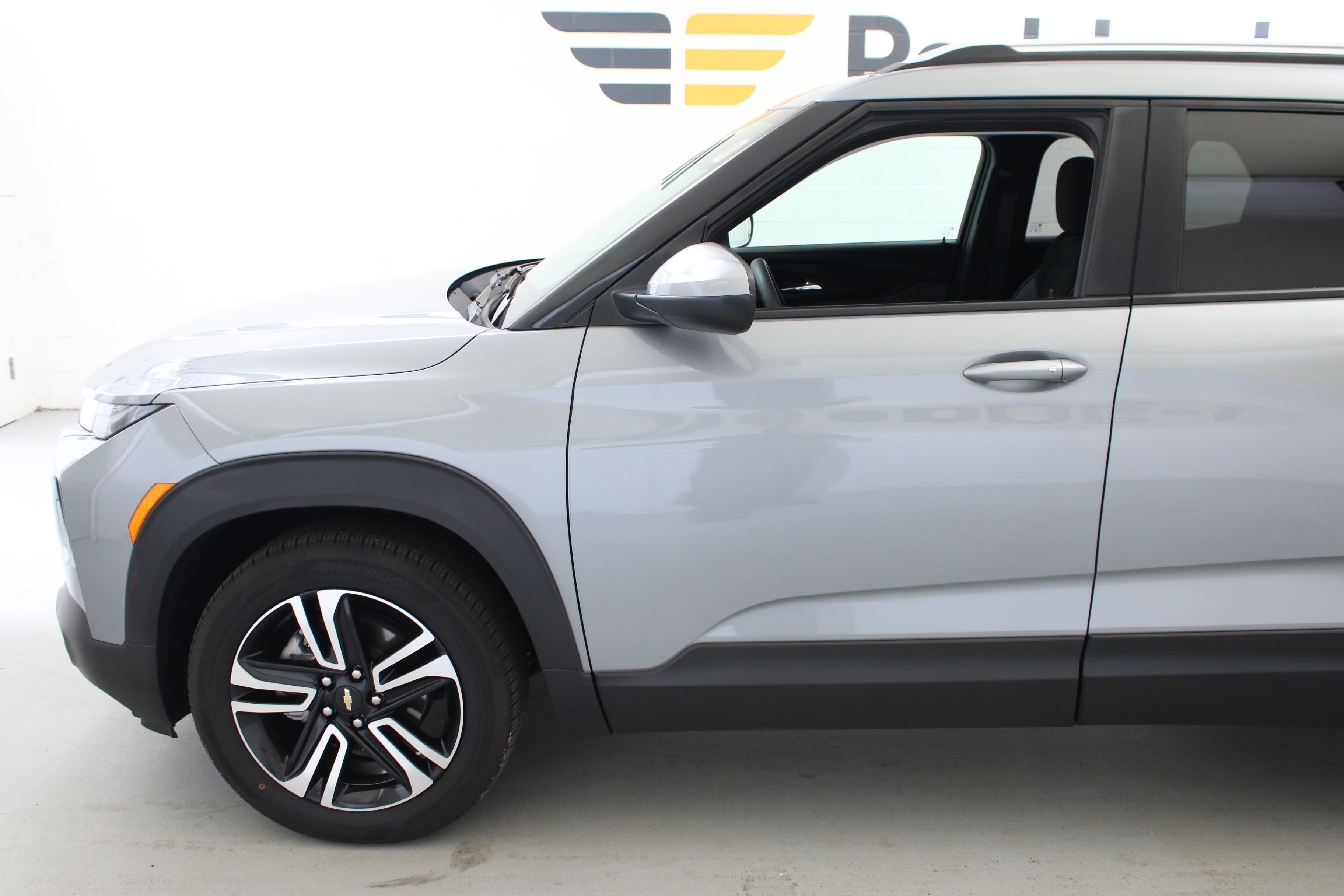 Certified 2023 Chevrolet TrailBlazer LT FWD image 4