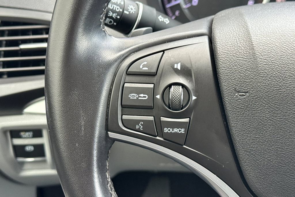 Certified 2020 Acura MDX FWD w/ Technology Package image 31