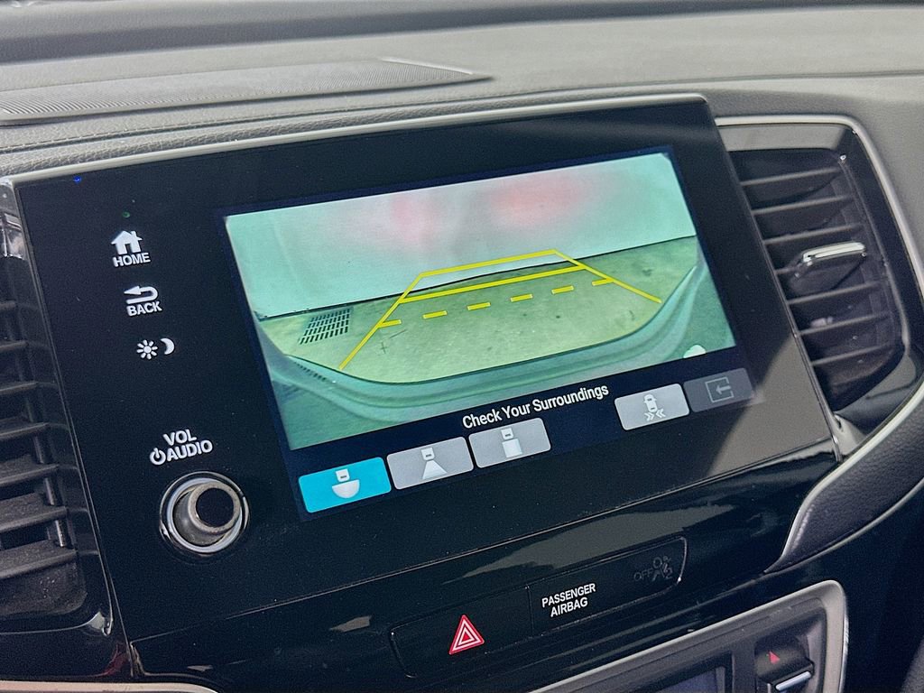 Used 2020 Honda Pilot Touring image 10
