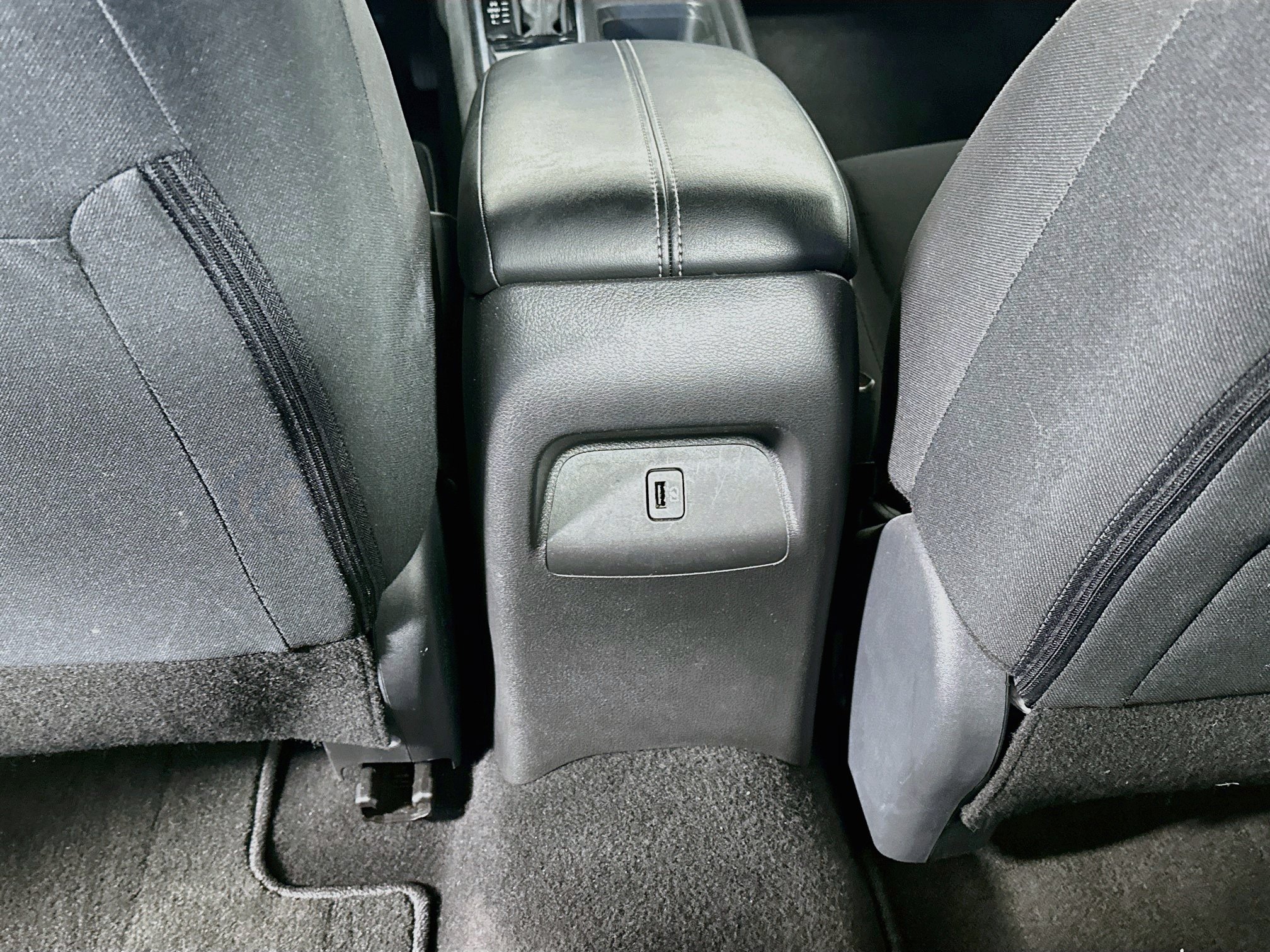 Used 2025 Nissan Sentra SV FWD image 27