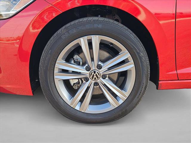 Used 2023 Volkswagen Jetta SE w/ Panoramic Sunroof Package FWD image 23