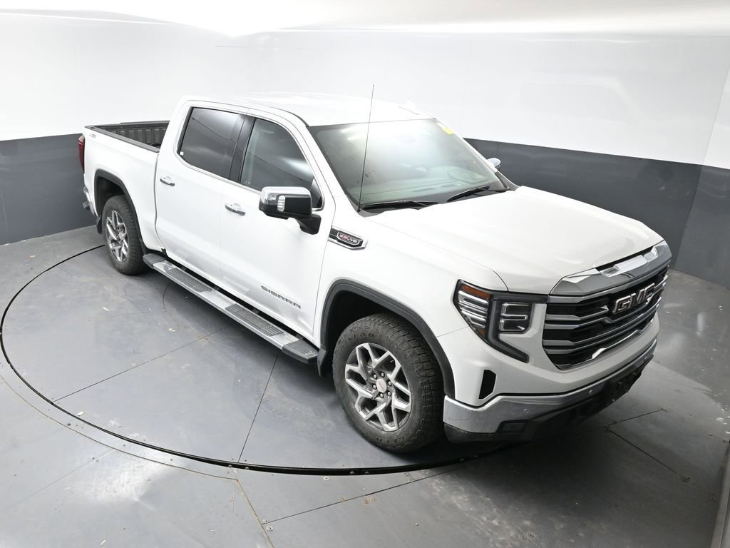 Used 2023 GMC Sierra 1500 SLT w/ SLT Premium Plus Package image 17