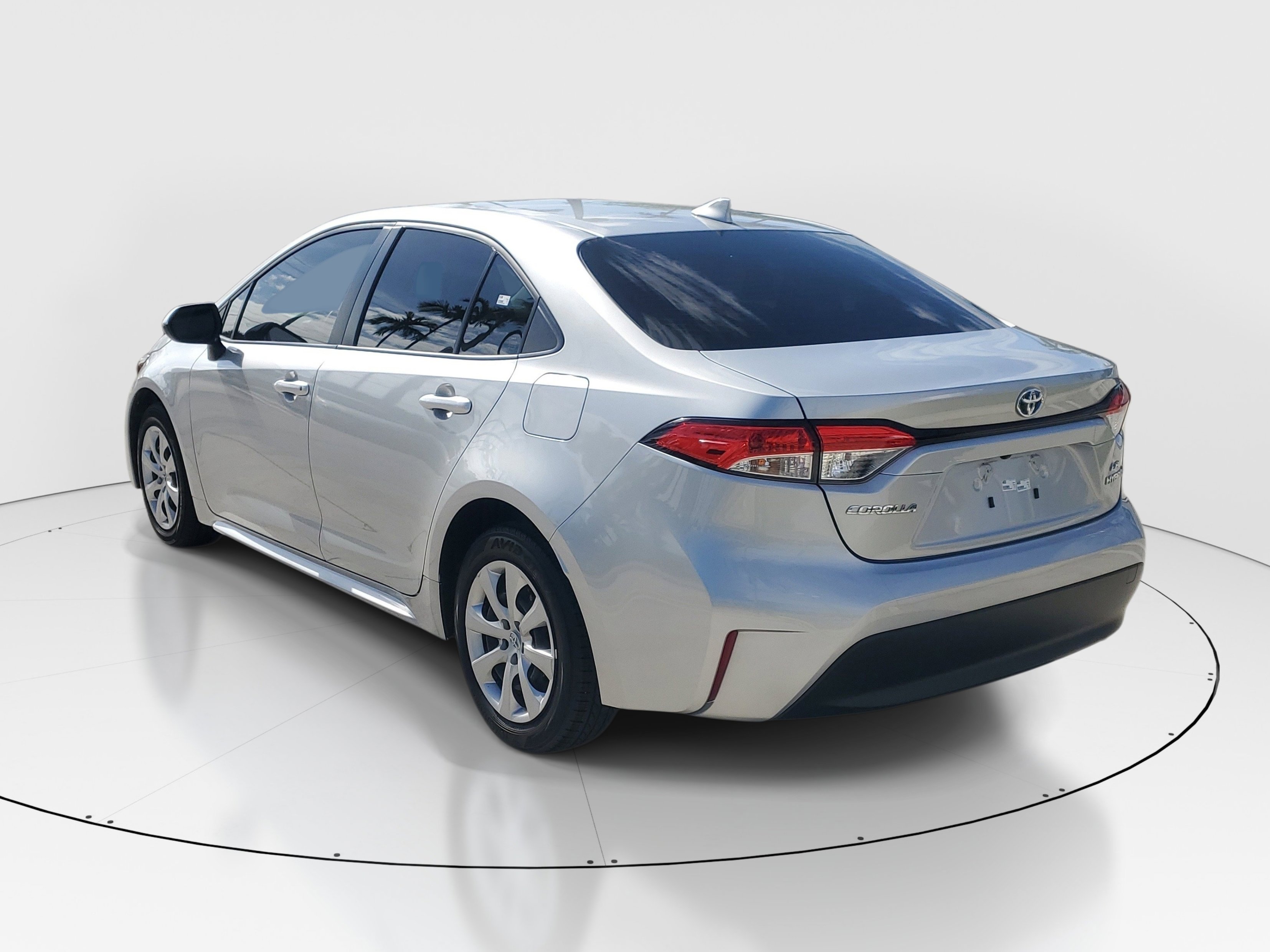 Certified 2024 Toyota Corolla LE FWD image 5