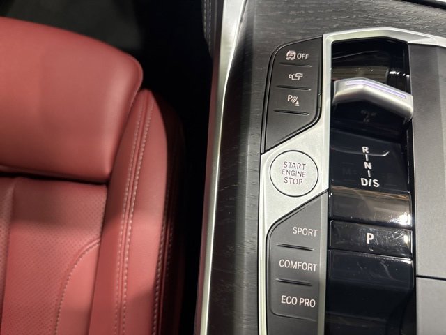 Used 2024 BMW 440i xDrive Coupe w/ Premium Package image 40