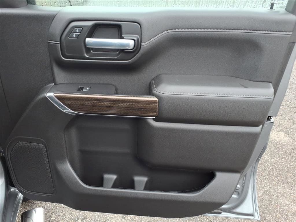 Used 2021 Chevrolet Silverado 1500 LT image 14