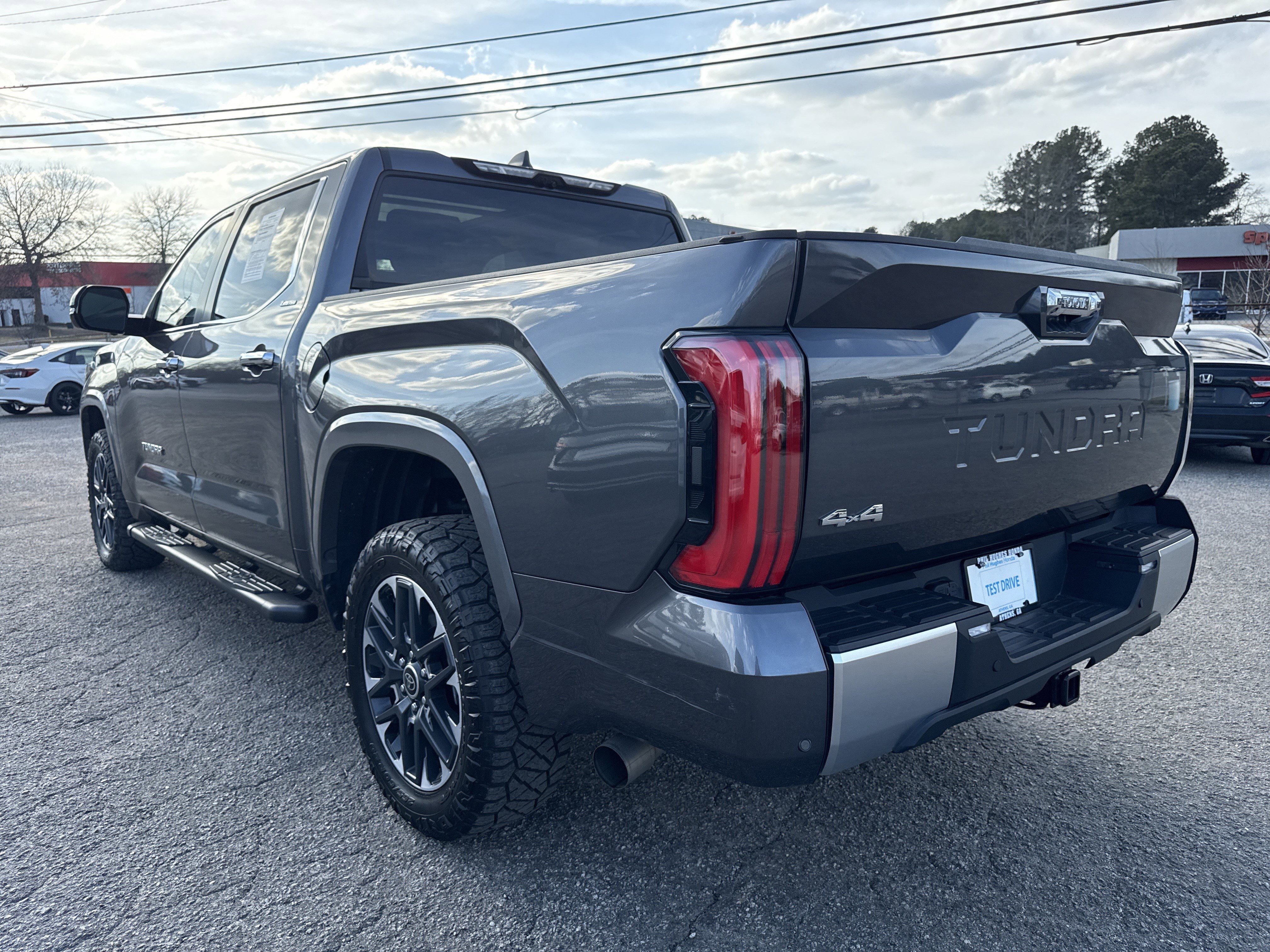 Used 2024 Toyota Tundra Limited image 7