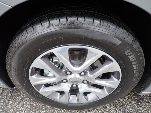 Used 2023 Chrysler Pacifica Pinnacle FWD image 11