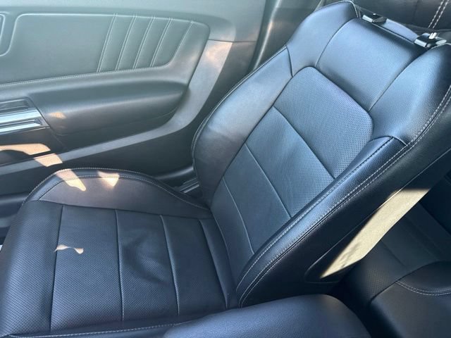 Used 2020 Ford Mustang GT Premium w/ Black Accent Package RWD image 30
