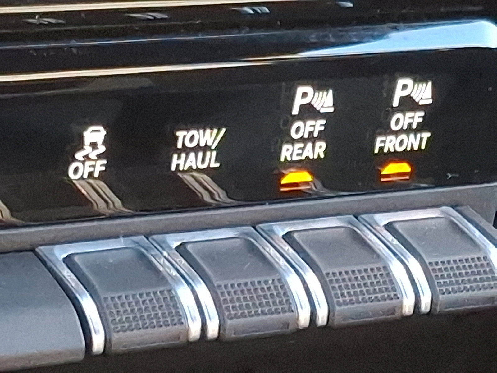 Certified 2024 RAM 2500 Big Horn w/ Night Edition image 24