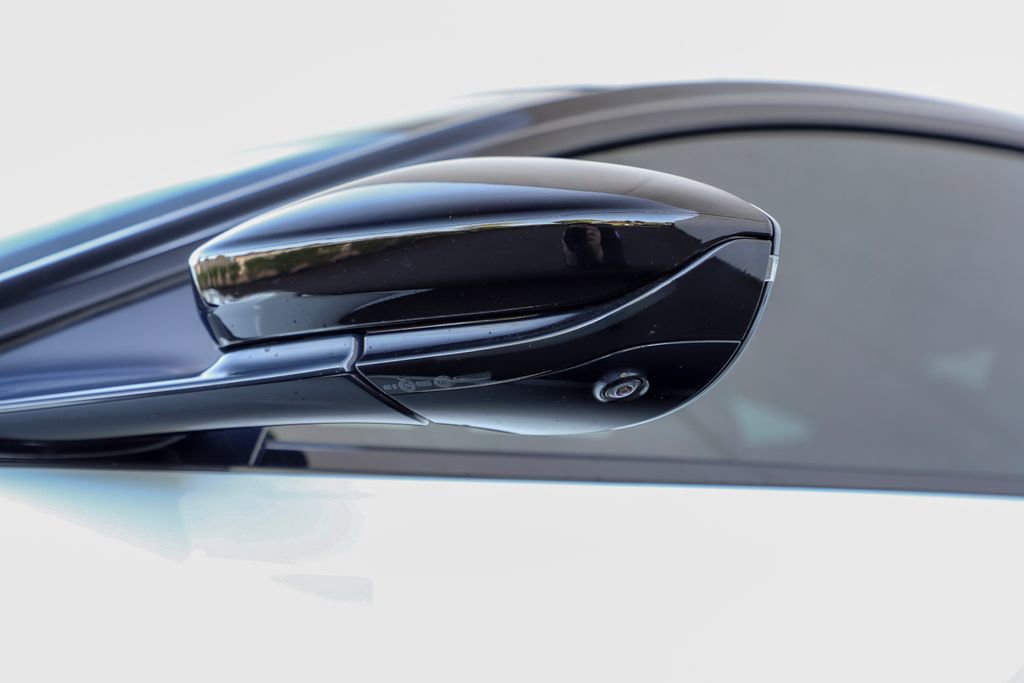 Used 2019 Aston Martin DBS Superleggera RWD image 40