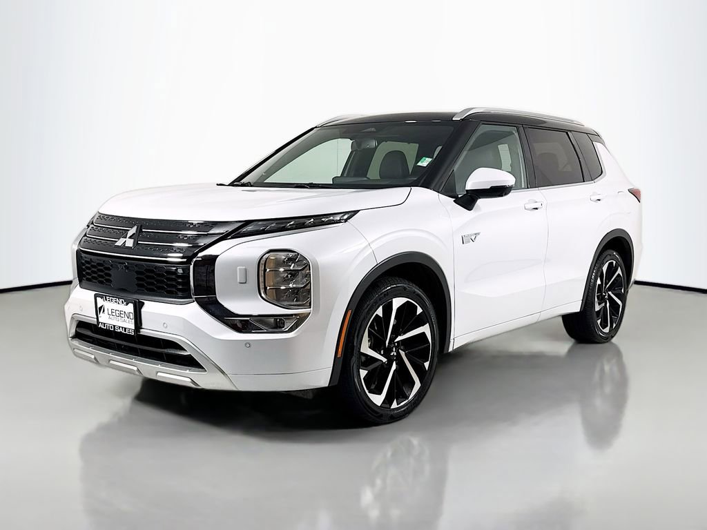 Used 2023 Mitsubishi Outlander SEL image 1
