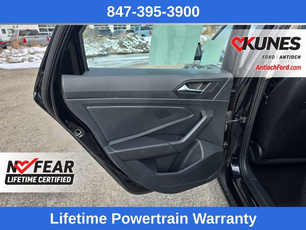 Used 2024 Volkswagen Jetta SE image 20