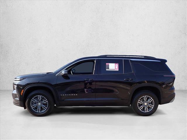 Used 2025 Chevrolet Traverse LT w/ Driver Confidence Package AWD/4WD image 2