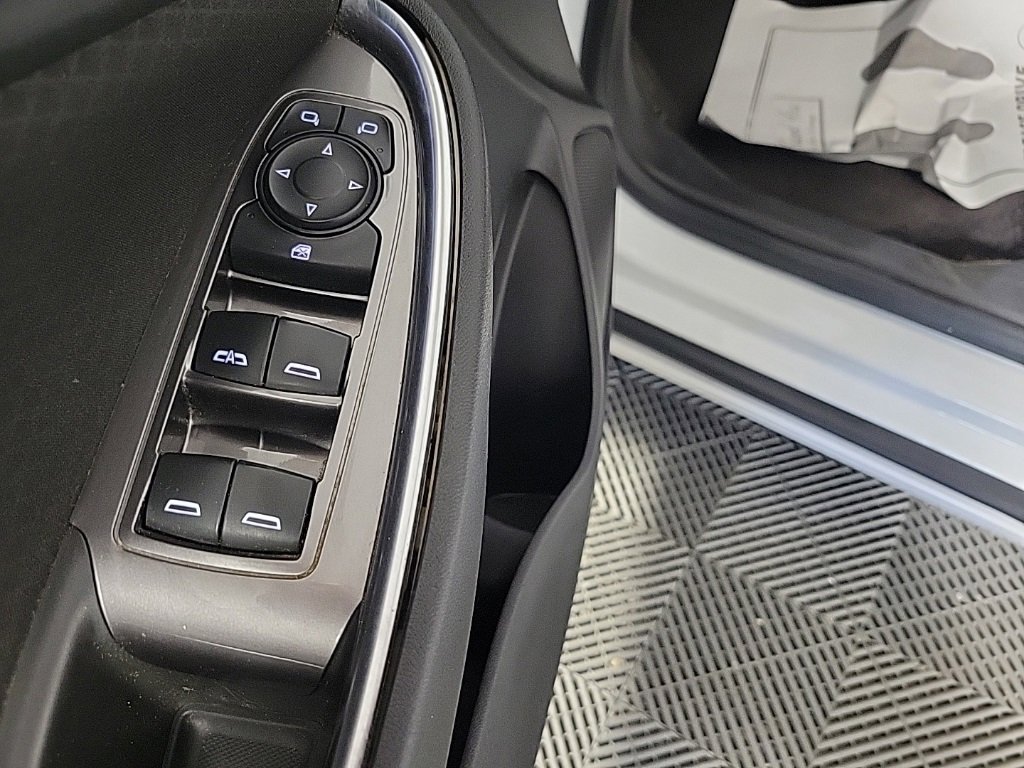 Used 2017 Chevrolet Malibu LT w/ Driver Confidence Package image 14