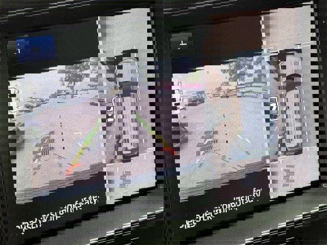 Used 2021 Ford Expedition Limited image 18