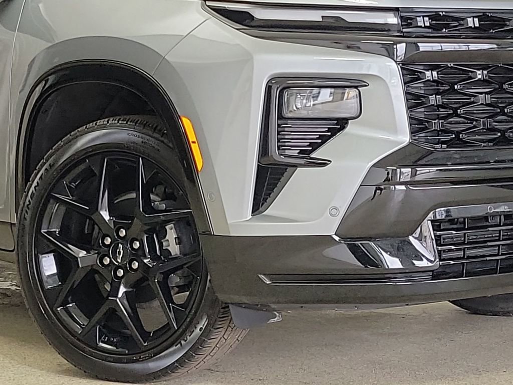 Certified 2024 Chevrolet Traverse RS w/ LPO, Floor Liner Package image 3
