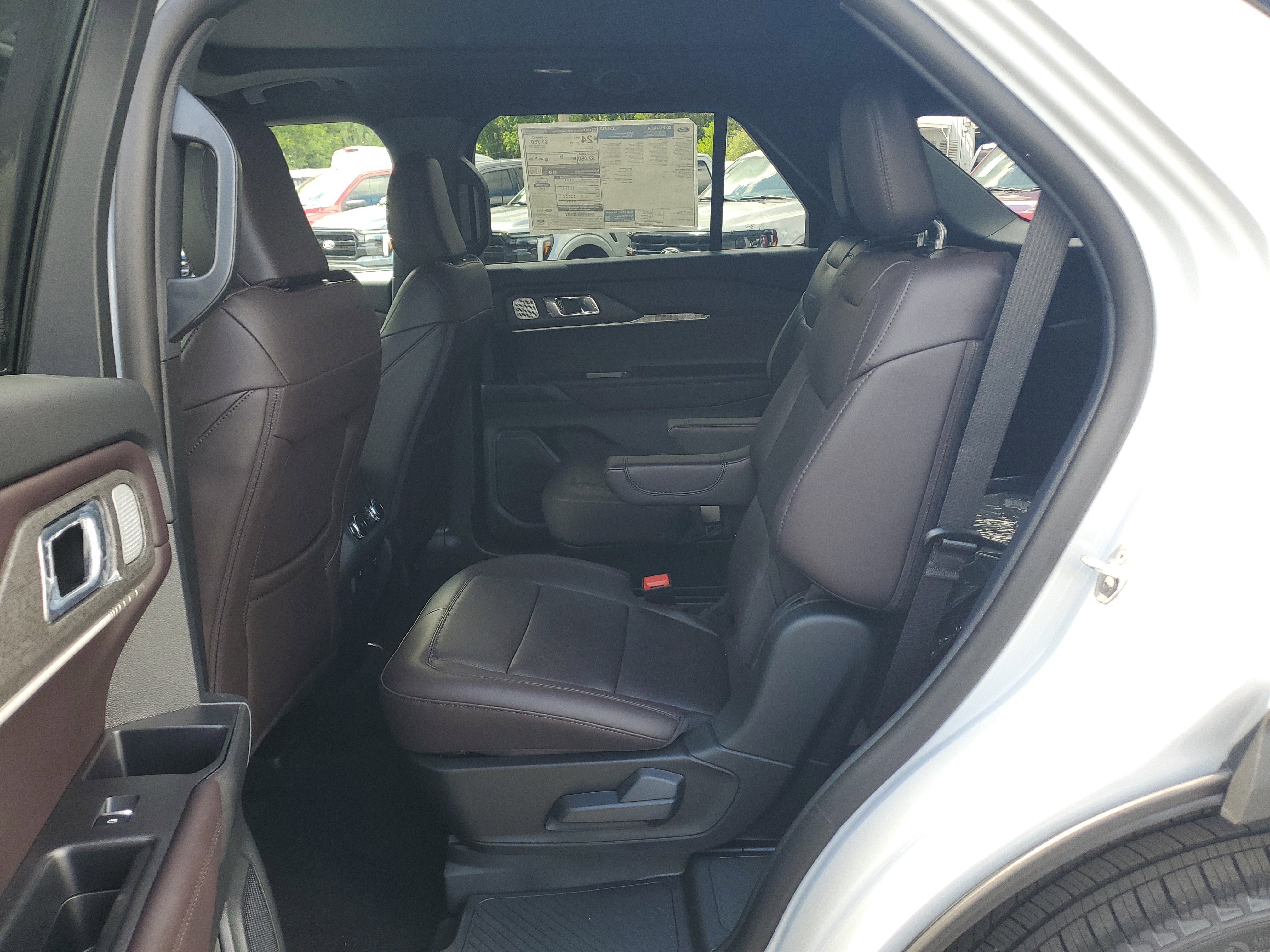 New 2026 Ford Explorer Platinum RWD image 12