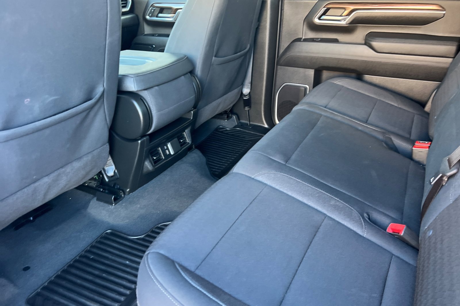 Used 2024 Chevrolet Silverado 2500 LT w/ Convenience Package image 12