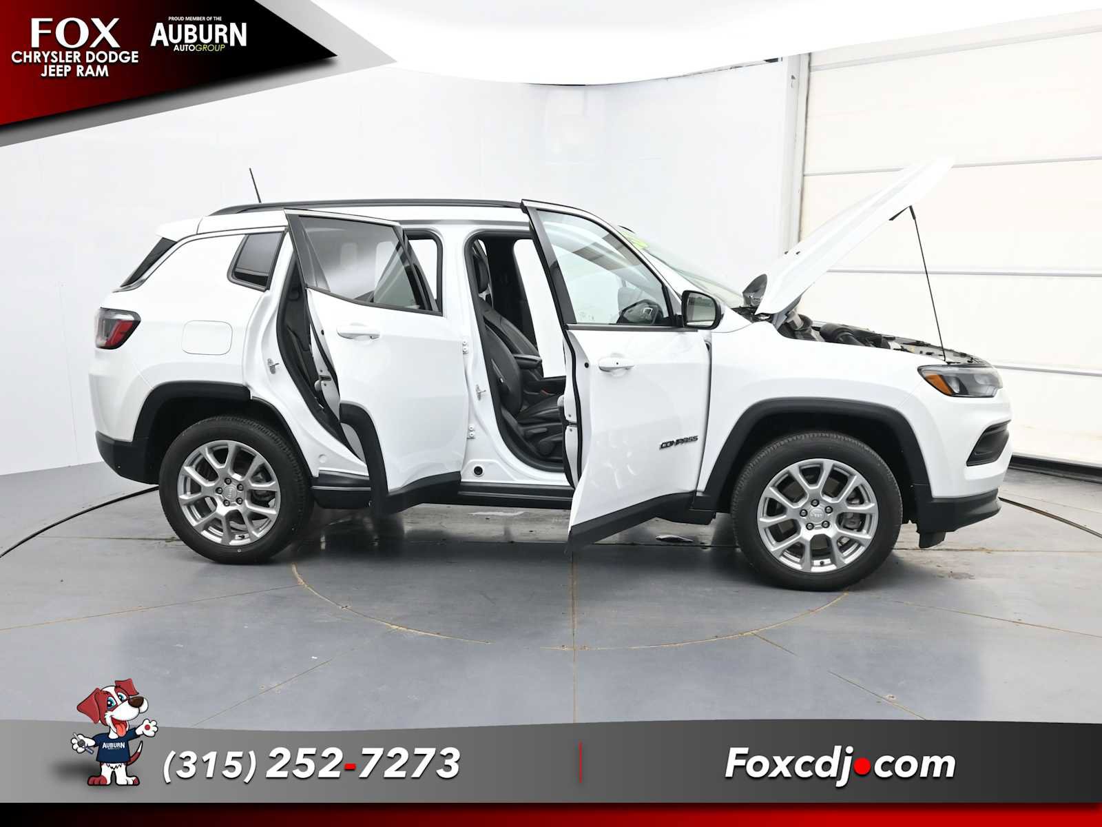 Used 2023 Jeep Compass Latitude AWD/4WD image 42