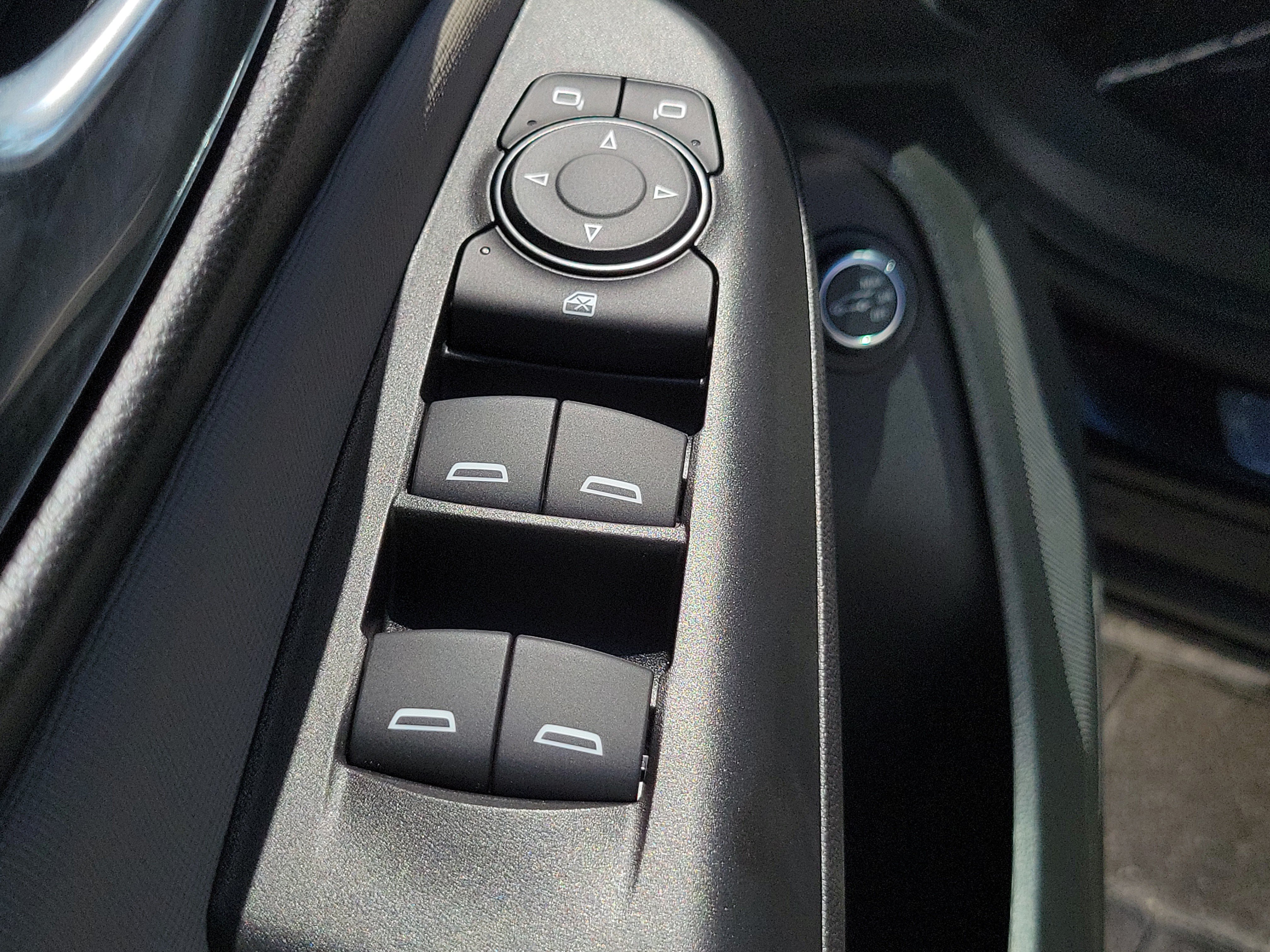 New 2026 Buick Envista Avenir FWD image 19