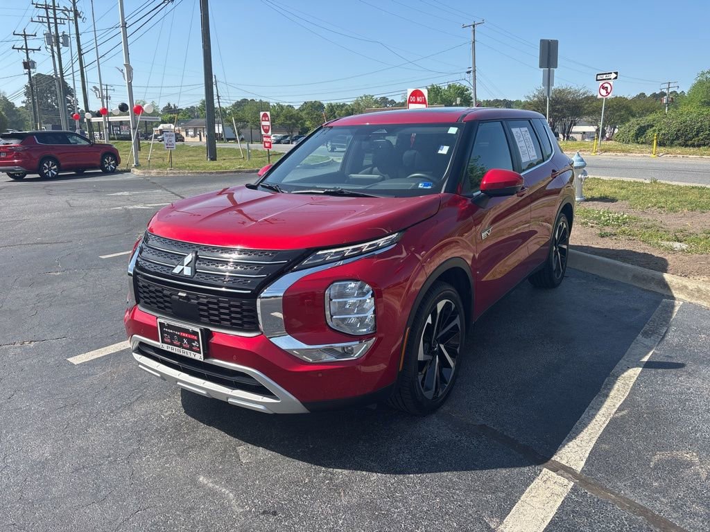 Used 2023 Mitsubishi Outlander 4WD Plug-In Hybrid image 7