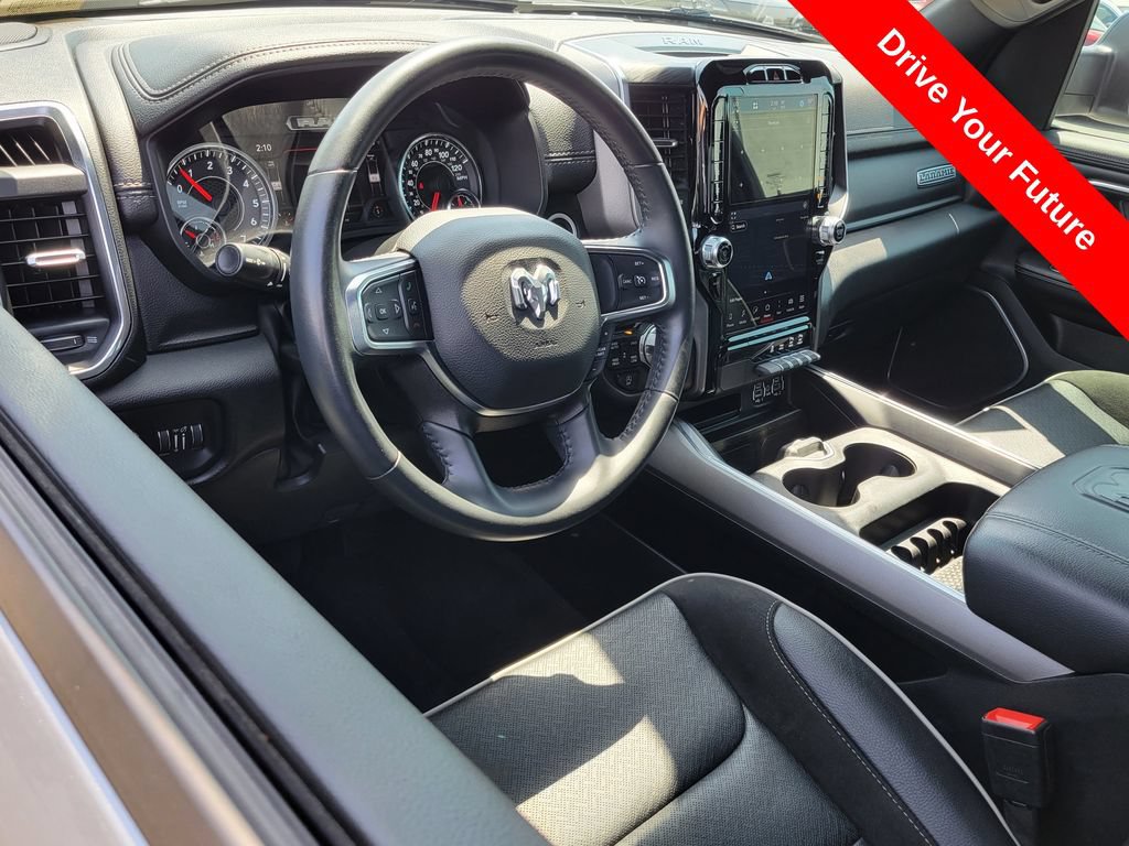 Used 2023 RAM 1500 Laramie AWD/4WD image 5